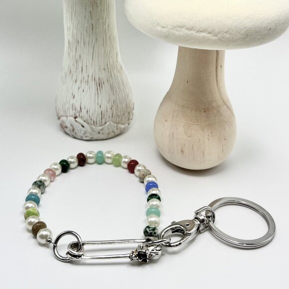 Macabre Glam Pearl Beaded Wristlet Keychain - Picture 1 of 6